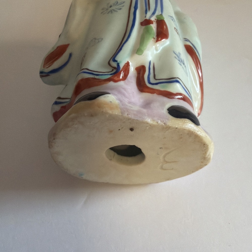 VINTAGE ORIENTAL PORCELAIN FIGURINE MAN IN THE BLUE ROBE - Picture 7 of 9